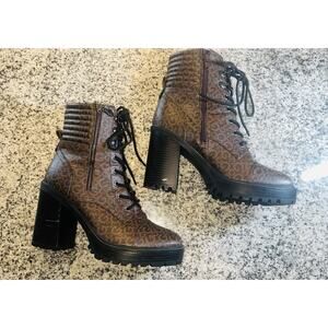 GBG LOS ANGELOS Women's Boots size 9.5